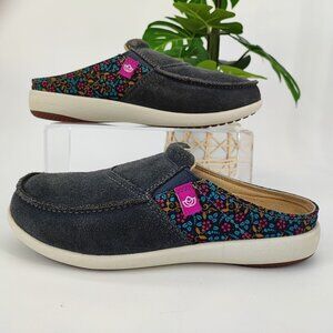Spenco Women's Irongate Floral Gray Suede Flat Size 8D